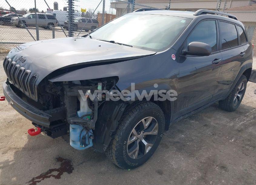 Photo 2 of 2015 Jeep Cherokee TRAILHAWK (VIN 1C4PJMBS3FW520328)