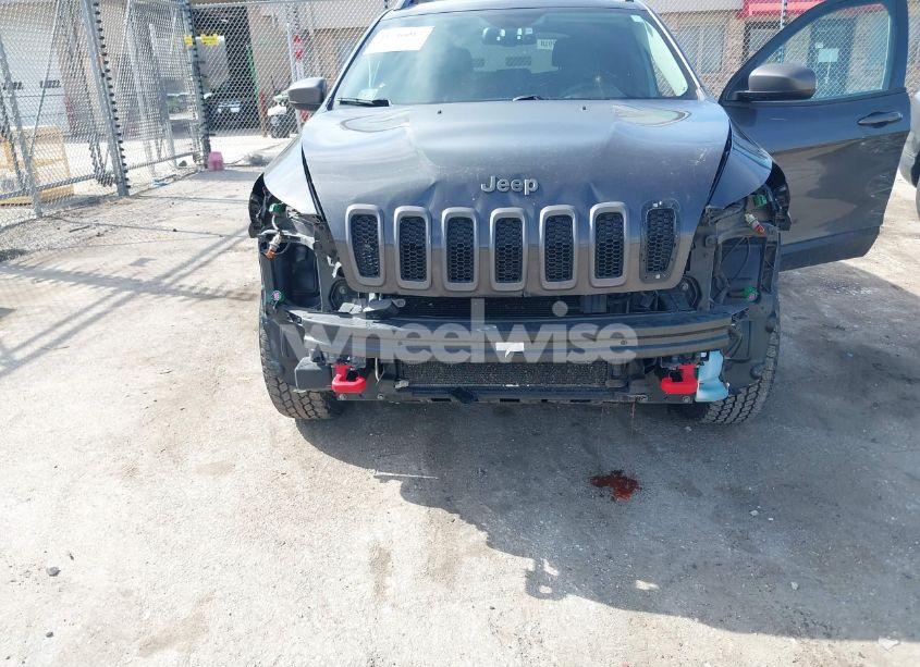 Photo 6 of 2015 Jeep Cherokee TRAILHAWK (VIN 1C4PJMBS3FW520328)