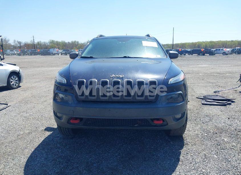 Photo 12 of 2015 Jeep Cherokee TRAILHAWK (VIN 1C4PJMBS3FW520829)