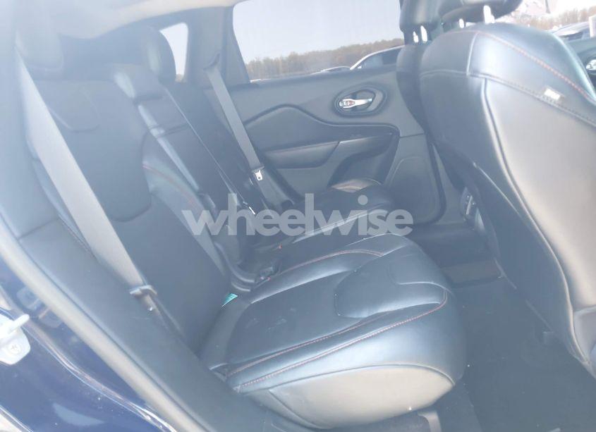 Photo 8 of 2015 Jeep Cherokee TRAILHAWK (VIN 1C4PJMBS3FW520829)