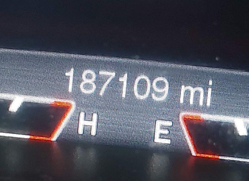 Photo 15 of 2015 Jeep Cherokee TRAILHAWK (VIN 1C4PJMBS3FW654708)