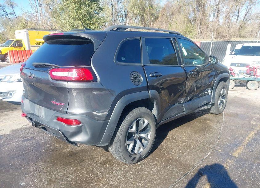 Photo 4 of 2015 Jeep Cherokee TRAILHAWK (VIN 1C4PJMBS3FW654708)