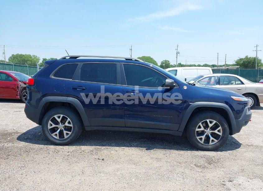 Photo 13 of 2015 Jeep Cherokee TRAILHAWK (VIN 1C4PJMBS3FW704622)