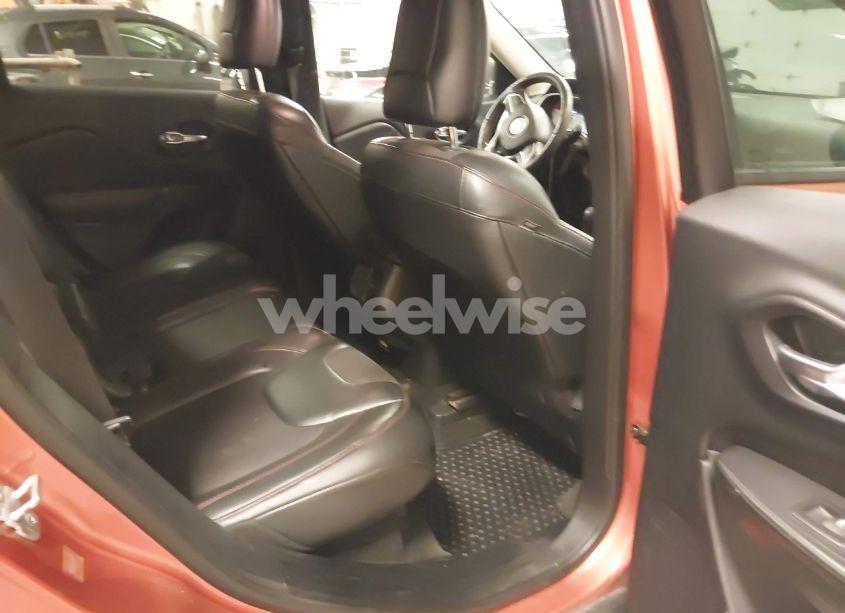 Photo 8 of 2016 Jeep Cherokee TRAILHAWK (VIN 1C4PJMBS3GW146286)