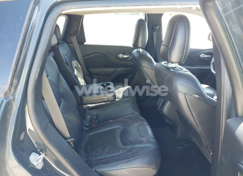 Photo 8 of 2016 Jeep Cherokee TRAILHAWK (VIN 1C4PJMBS3GW232519)