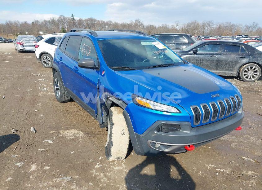 Photo 6 of 2017 Jeep Cherokee TRAILHAWK 4X4 (VIN 1C4PJMBS3HW664741)