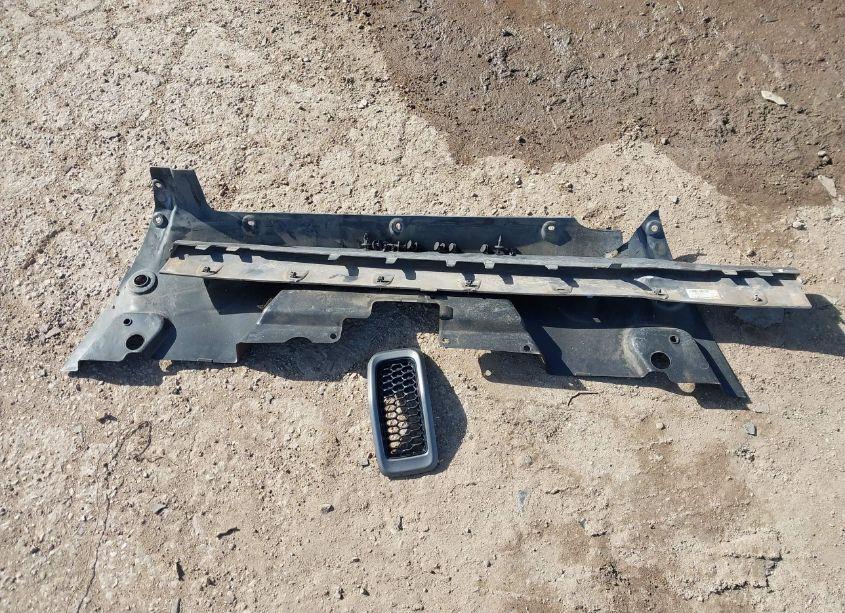 Photo 12 of 2014 Jeep Cherokee TRAILHAWK (VIN 1C4PJMBS4EW160498)