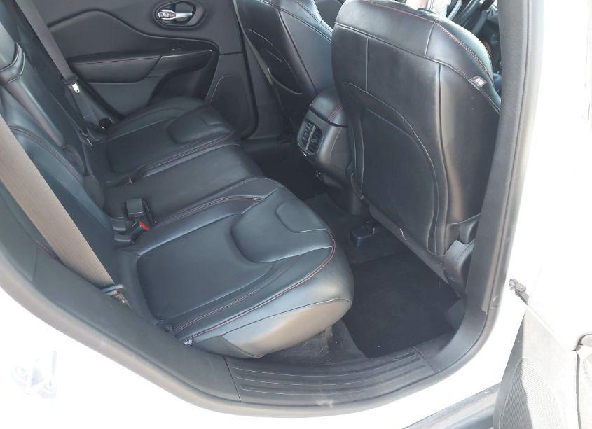 Photo 8 of 2014 Jeep Cherokee TRAILHAWK (VIN 1C4PJMBS4EW160498)