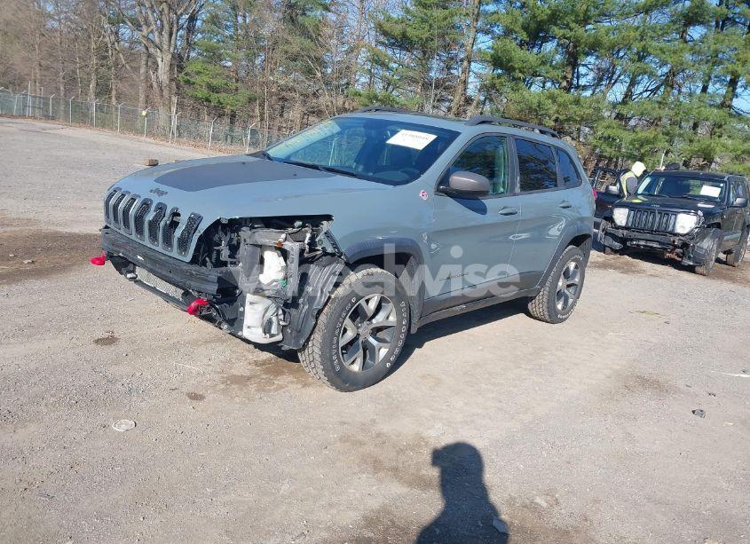 Photo 2 of 2014 Jeep Cherokee TRAILHAWK (VIN 1C4PJMBS4EW179763)