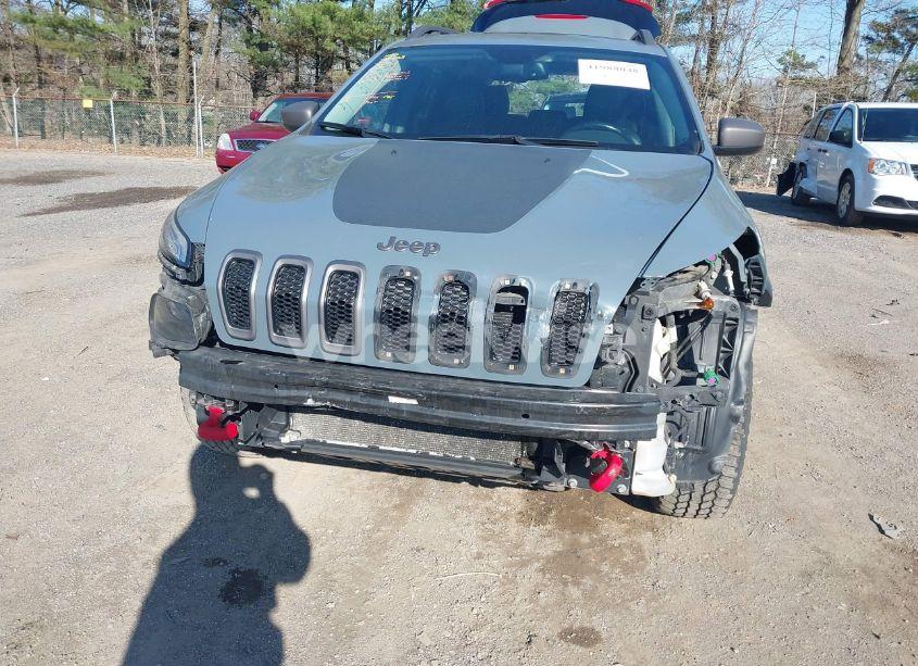 Photo 6 of 2014 Jeep Cherokee TRAILHAWK (VIN 1C4PJMBS4EW179763)