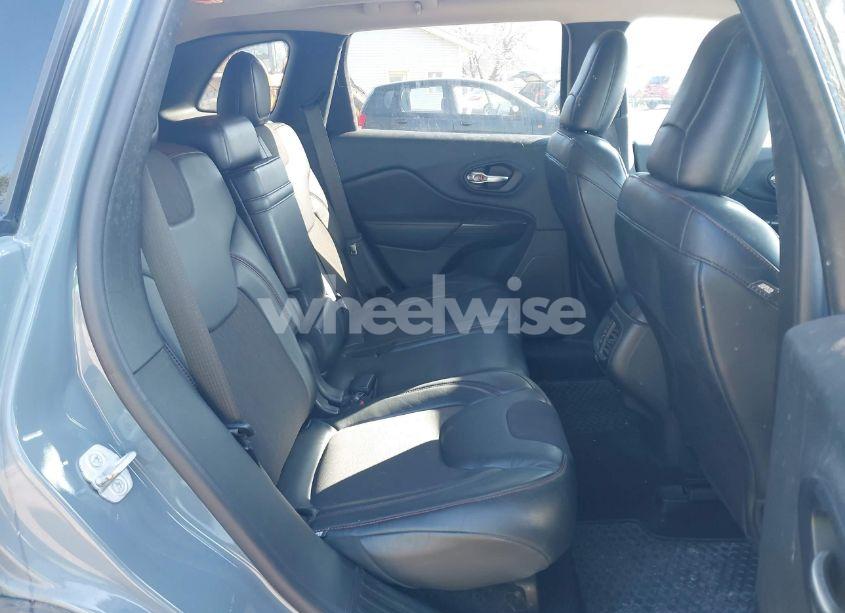 Photo 8 of 2014 Jeep Cherokee TRAILHAWK (VIN 1C4PJMBS4EW179763)