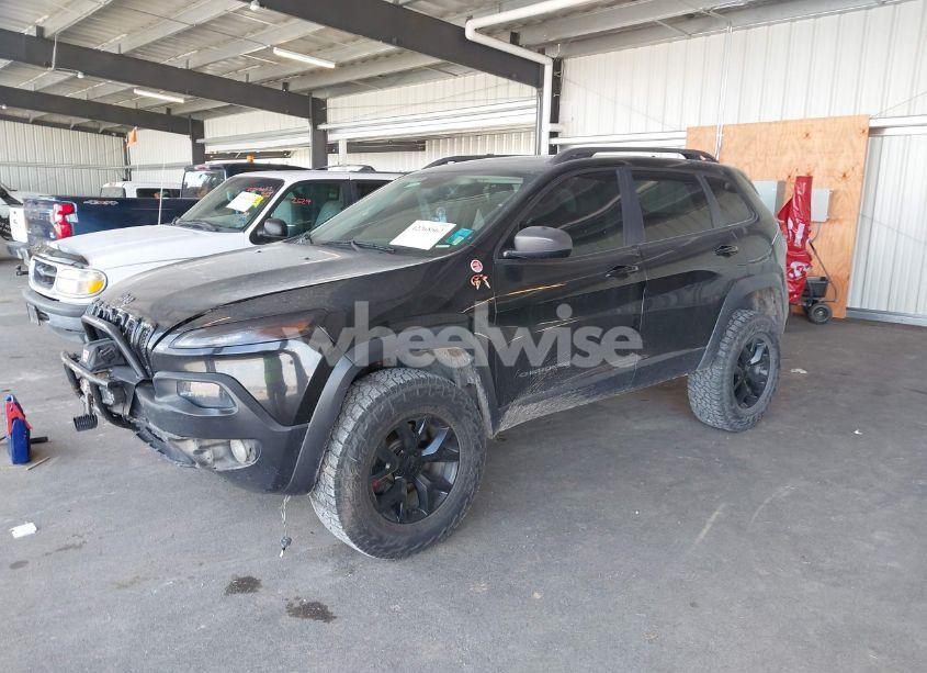 Photo 2 of 2014 Jeep Cherokee TRAILHAWK (VIN 1C4PJMBS4EW241159)