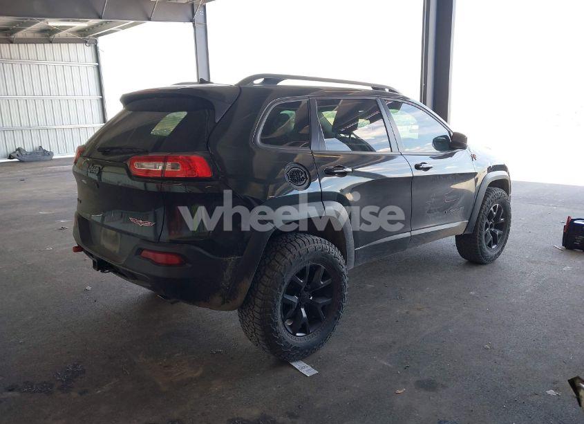 Photo 4 of 2014 Jeep Cherokee TRAILHAWK (VIN 1C4PJMBS4EW241159)