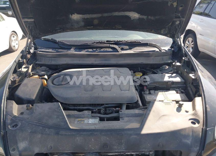 Photo 10 of 2015 Jeep Cherokee TRAILHAWK (VIN 1C4PJMBS4FW556822)