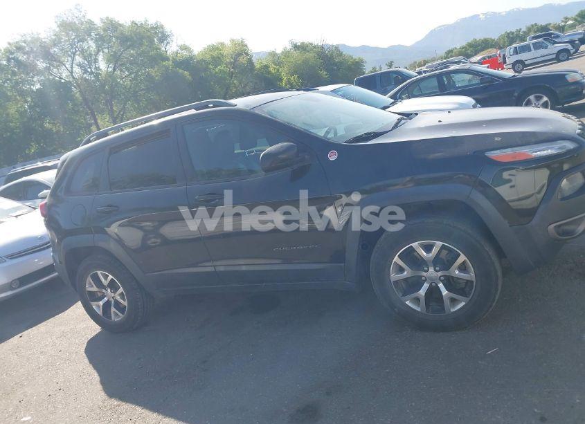 Photo 13 of 2015 Jeep Cherokee TRAILHAWK (VIN 1C4PJMBS4FW556822)