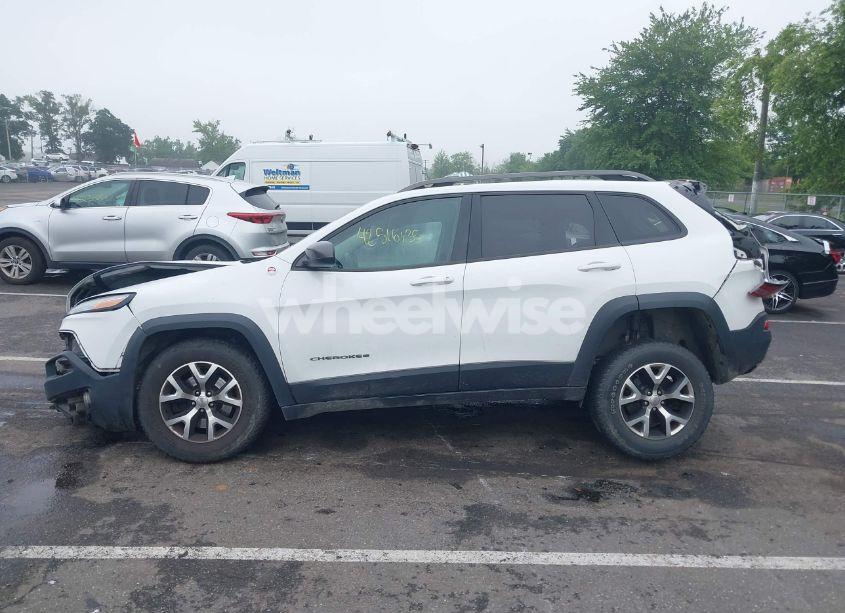 Photo 14 of 2016 Jeep Cherokee TRAILHAWK (VIN 1C4PJMBS4GW179121)