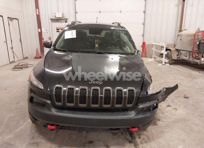 Photo 11 of 2016 Jeep Cherokee TRAILHAWK (VIN 1C4PJMBS4GW186568)