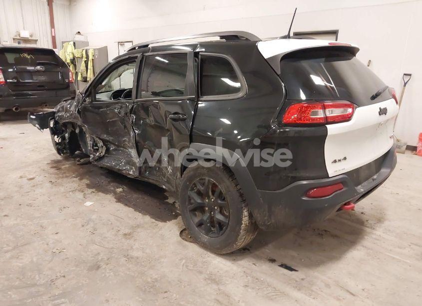 Photo 3 of 2016 Jeep Cherokee TRAILHAWK (VIN 1C4PJMBS4GW186568)
