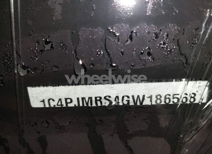 Photo 9 of 2016 Jeep Cherokee TRAILHAWK (VIN 1C4PJMBS4GW186568)