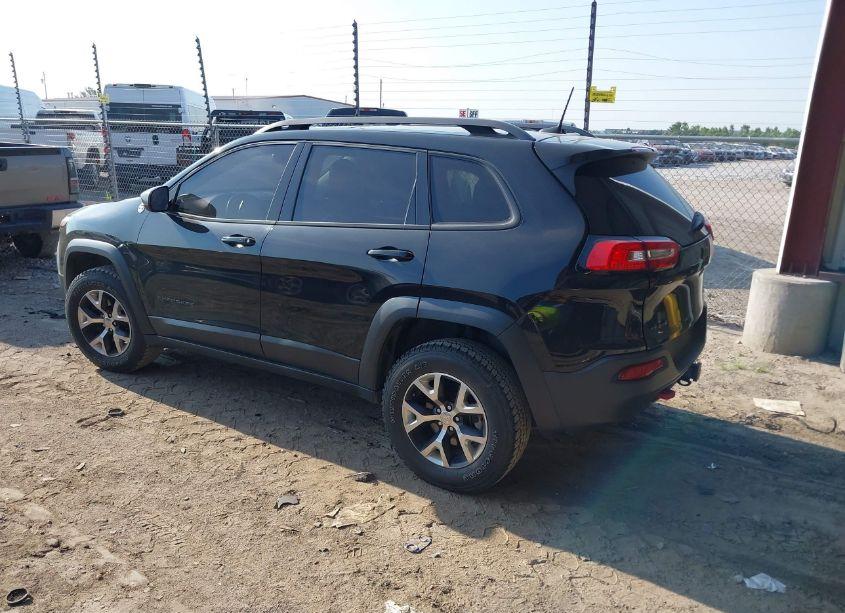 Photo 3 of 2016 Jeep Cherokee TRAILHAWK (VIN 1C4PJMBS4GW224574)