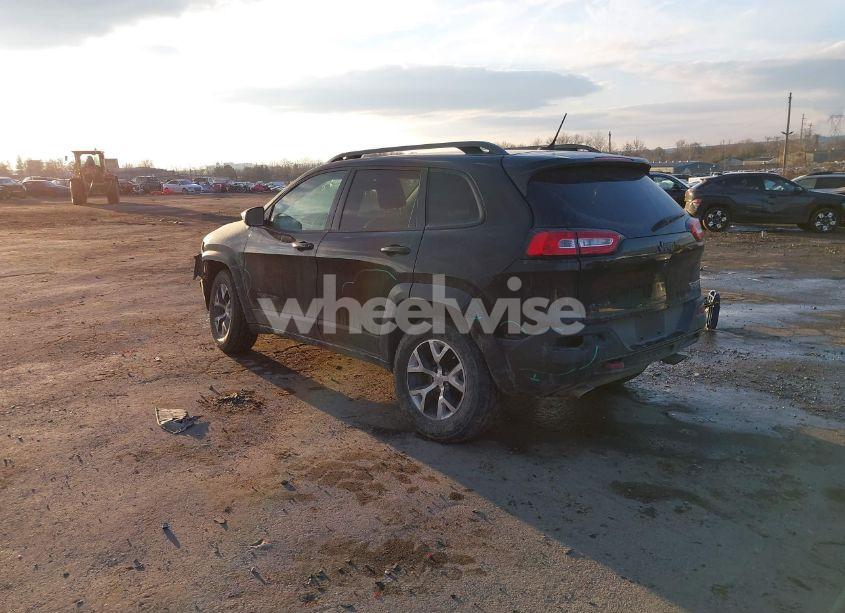 Photo 3 of 2014 Jeep Cherokee TRAILHAWK (VIN 1C4PJMBS5EW201978)