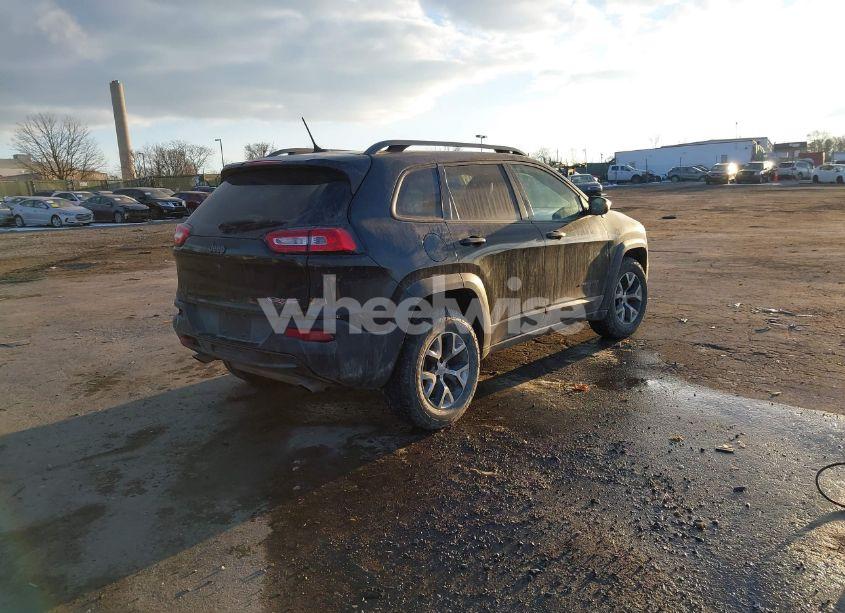 Photo 4 of 2014 Jeep Cherokee TRAILHAWK (VIN 1C4PJMBS5EW201978)