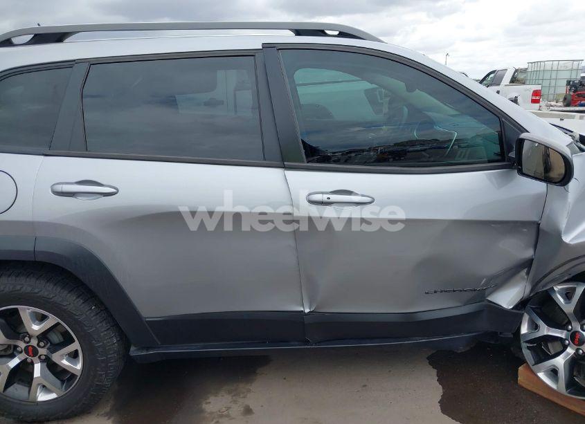 Photo 13 of 2014 Jeep Cherokee TRAILHAWK (VIN 1C4PJMBS5EW216013)