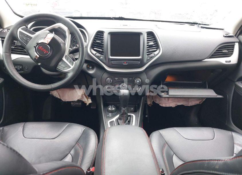 Photo 5 of 2014 Jeep Cherokee TRAILHAWK (VIN 1C4PJMBS5EW216013)