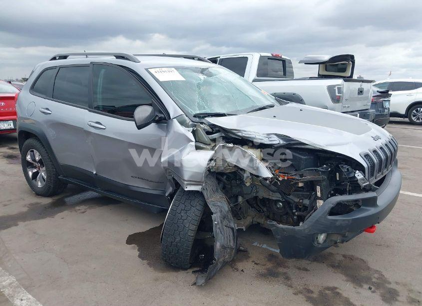 Photo 6 of 2014 Jeep Cherokee TRAILHAWK (VIN 1C4PJMBS5EW216013)