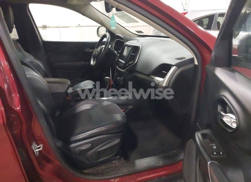 Photo 5 of 2014 Jeep Cherokee TRAILHAWK (VIN 1C4PJMBS5EW280567)