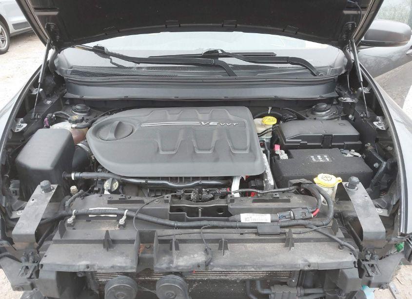 Photo 10 of 2015 Jeep Cherokee TRAILHAWK (VIN 1C4PJMBS5FW502302)