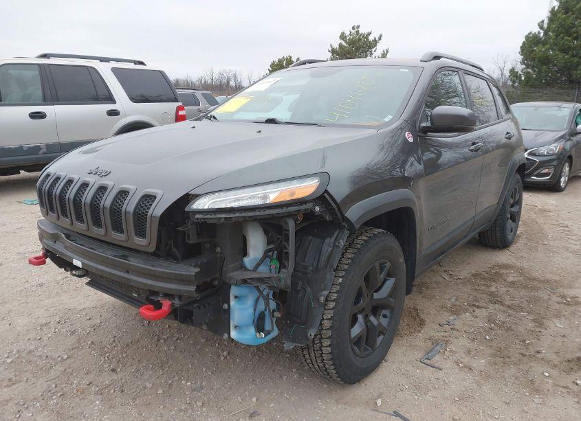 Photo 6 of 2015 Jeep Cherokee TRAILHAWK (VIN 1C4PJMBS5FW502302)
