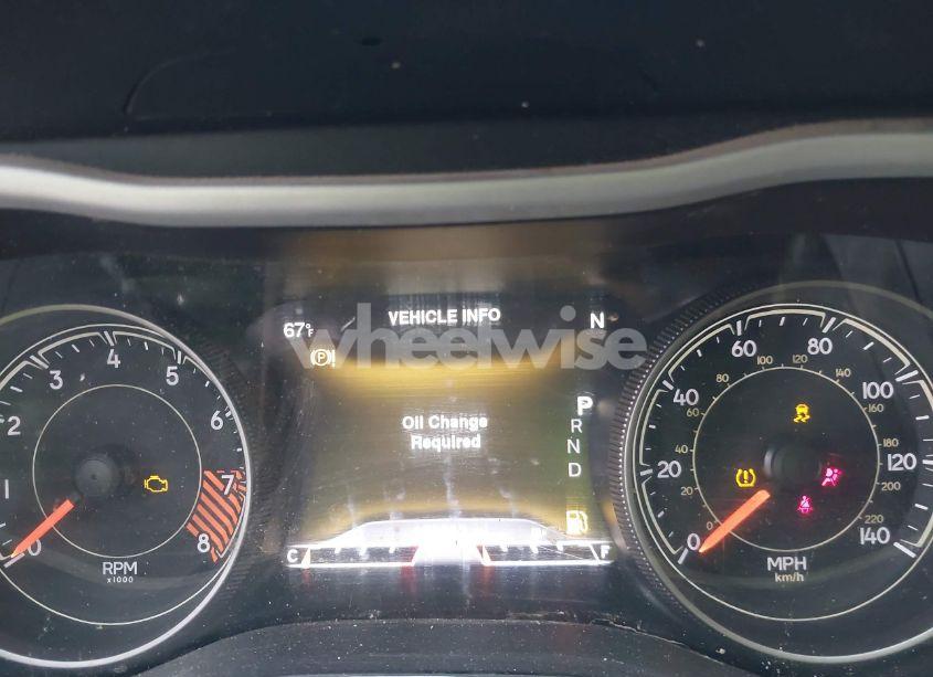 Photo 7 of 2015 Jeep Cherokee TRAILHAWK (VIN 1C4PJMBS5FW521058)