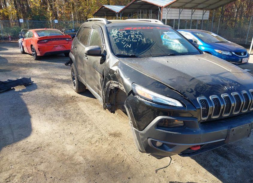 2015 Jeep Cherokee TRAILHAWK (VIN 1C4PJMBS5FW576674) main photo