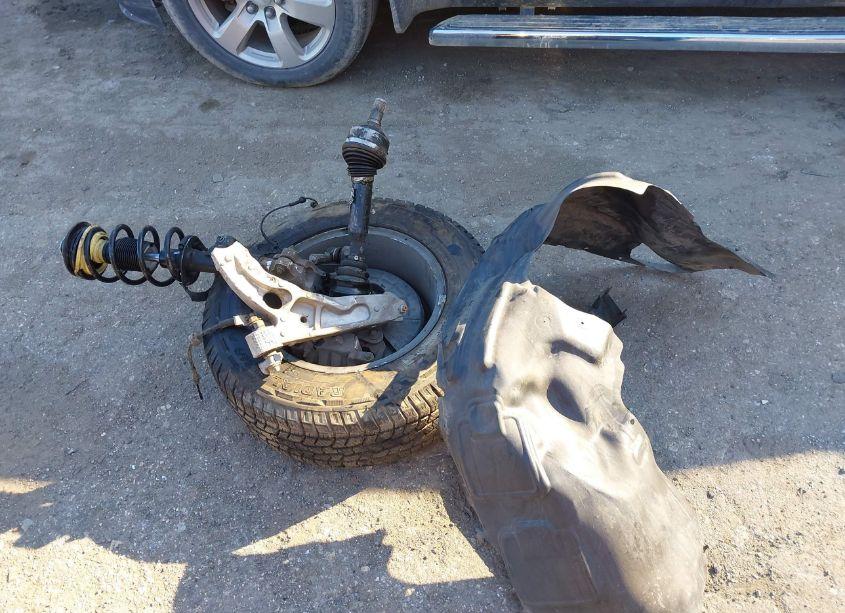 Photo 12 of 2015 Jeep Cherokee TRAILHAWK (VIN 1C4PJMBS5FW576674)