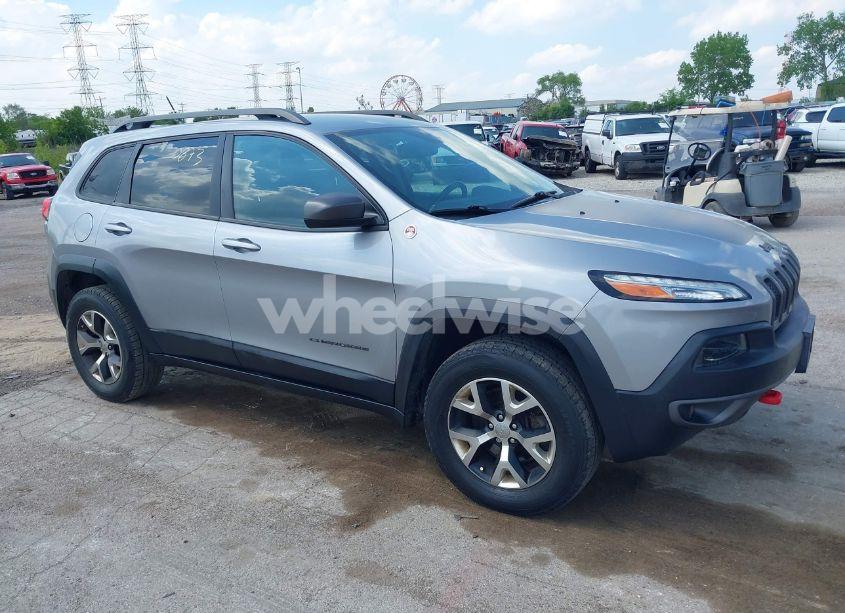 2015 Jeep Cherokee TRAILHAWK (VIN 1C4PJMBS5FW615313) main photo