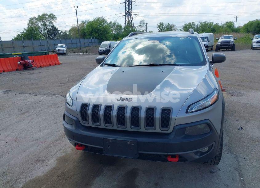 Photo 12 of 2015 Jeep Cherokee TRAILHAWK (VIN 1C4PJMBS5FW615313)