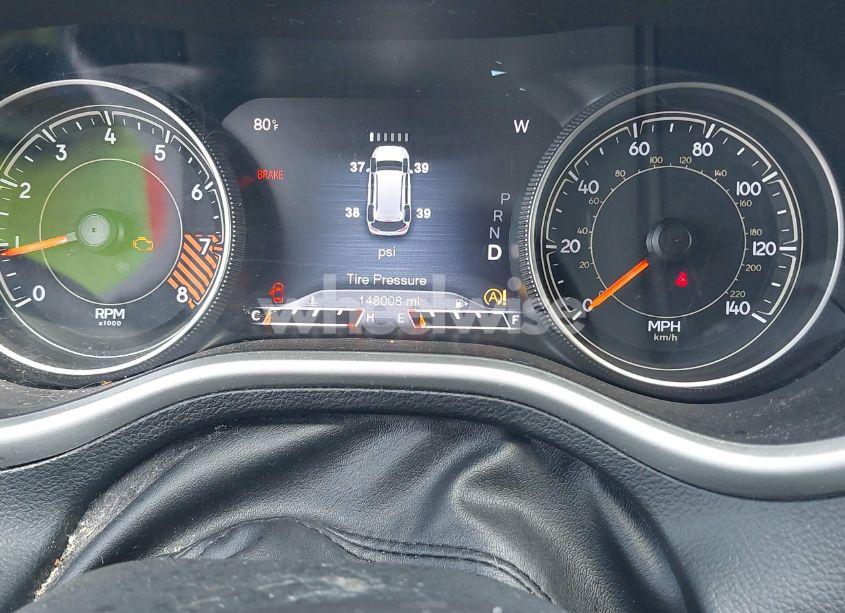 Photo 7 of 2015 Jeep Cherokee TRAILHAWK (VIN 1C4PJMBS5FW615313)