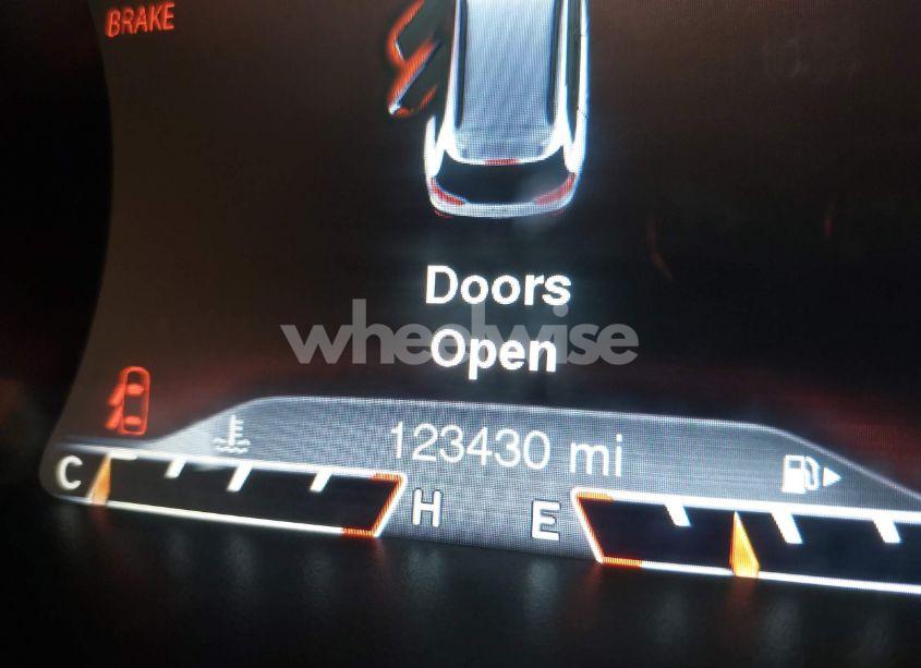 Photo 16 of 2015 Jeep Cherokee TRAILHAWK (VIN 1C4PJMBS5FW778902)