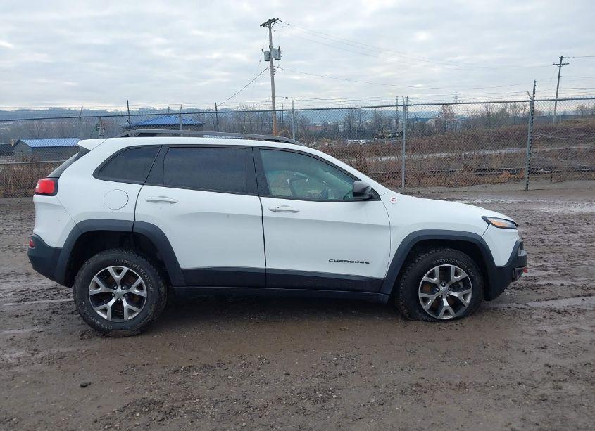 Photo 14 of 2015 Jeep Cherokee (VIN 1C4PJMBS5FW790077)