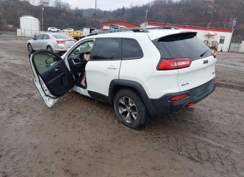 Photo 3 of 2015 Jeep Cherokee (VIN 1C4PJMBS5FW790077)