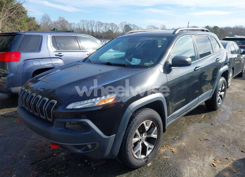 Photo 2 of 2016 Jeep Cherokee TRAILHAWK (VIN 1C4PJMBS5GW271628)