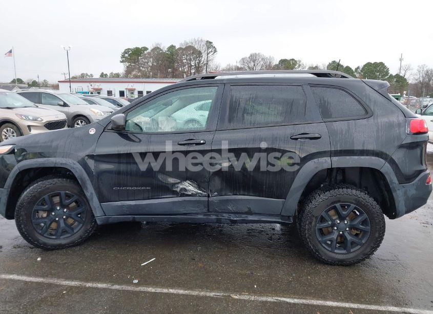 Photo 15 of 2016 Jeep Cherokee TRAILHAWK (VIN 1C4PJMBS5GW304062)
