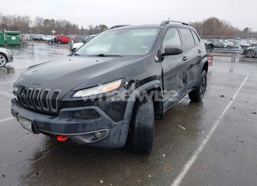 Photo 2 of 2016 Jeep Cherokee TRAILHAWK (VIN 1C4PJMBS5GW304062)