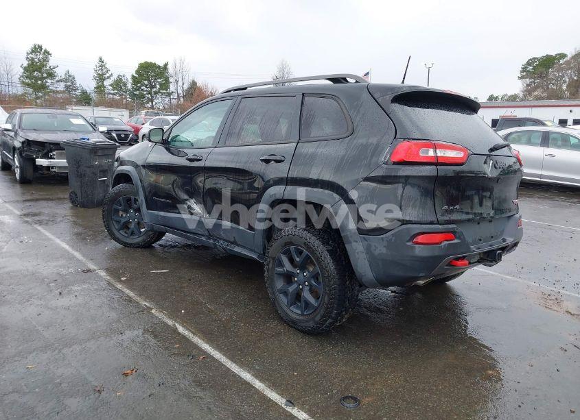 Photo 3 of 2016 Jeep Cherokee TRAILHAWK (VIN 1C4PJMBS5GW304062)