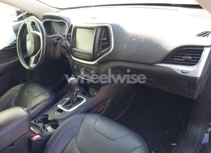 Photo 5 of 2014 Jeep Cherokee TRAILHAWK (VIN 1C4PJMBS6EW286197)