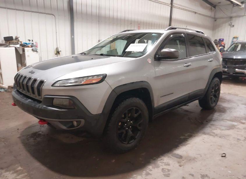 Photo 2 of 2014 Jeep Cherokee TRAILHAWK (VIN 1C4PJMBS6EW297619)