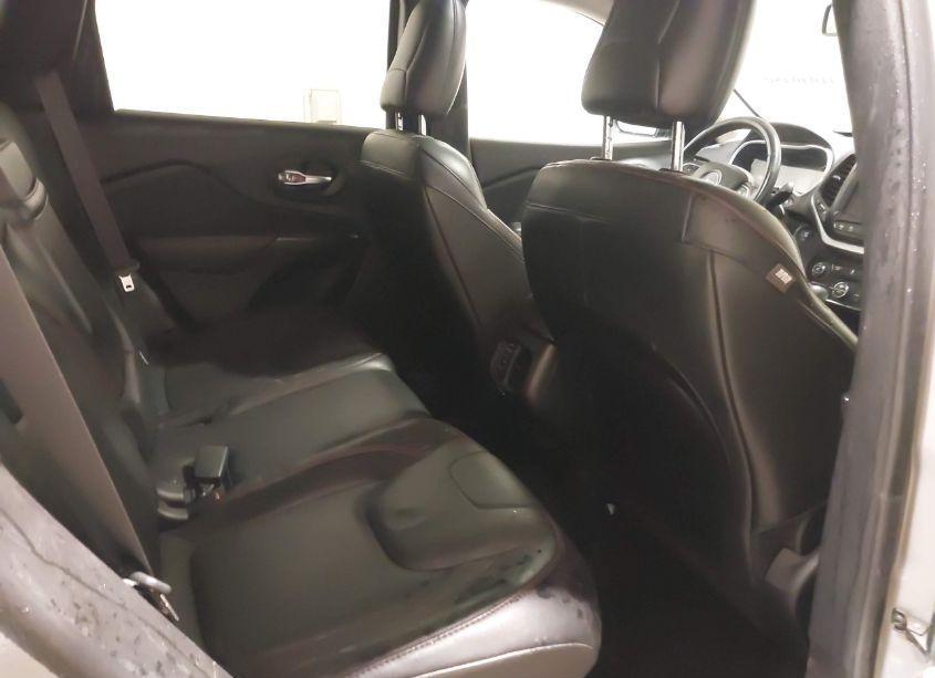 Photo 8 of 2014 Jeep Cherokee TRAILHAWK (VIN 1C4PJMBS6EW297619)