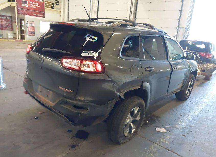 Photo 4 of 2015 Jeep Cherokee TRAILHAWK (VIN 1C4PJMBS6FW685564)