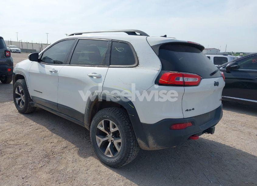 Photo 3 of 2015 Jeep Cherokee TRAILHAWK (VIN 1C4PJMBS6FW687718)